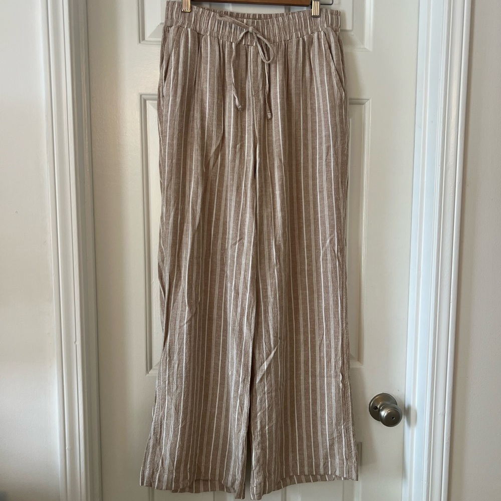 Briggs New York Tan and White Striped Linen Blend Pants